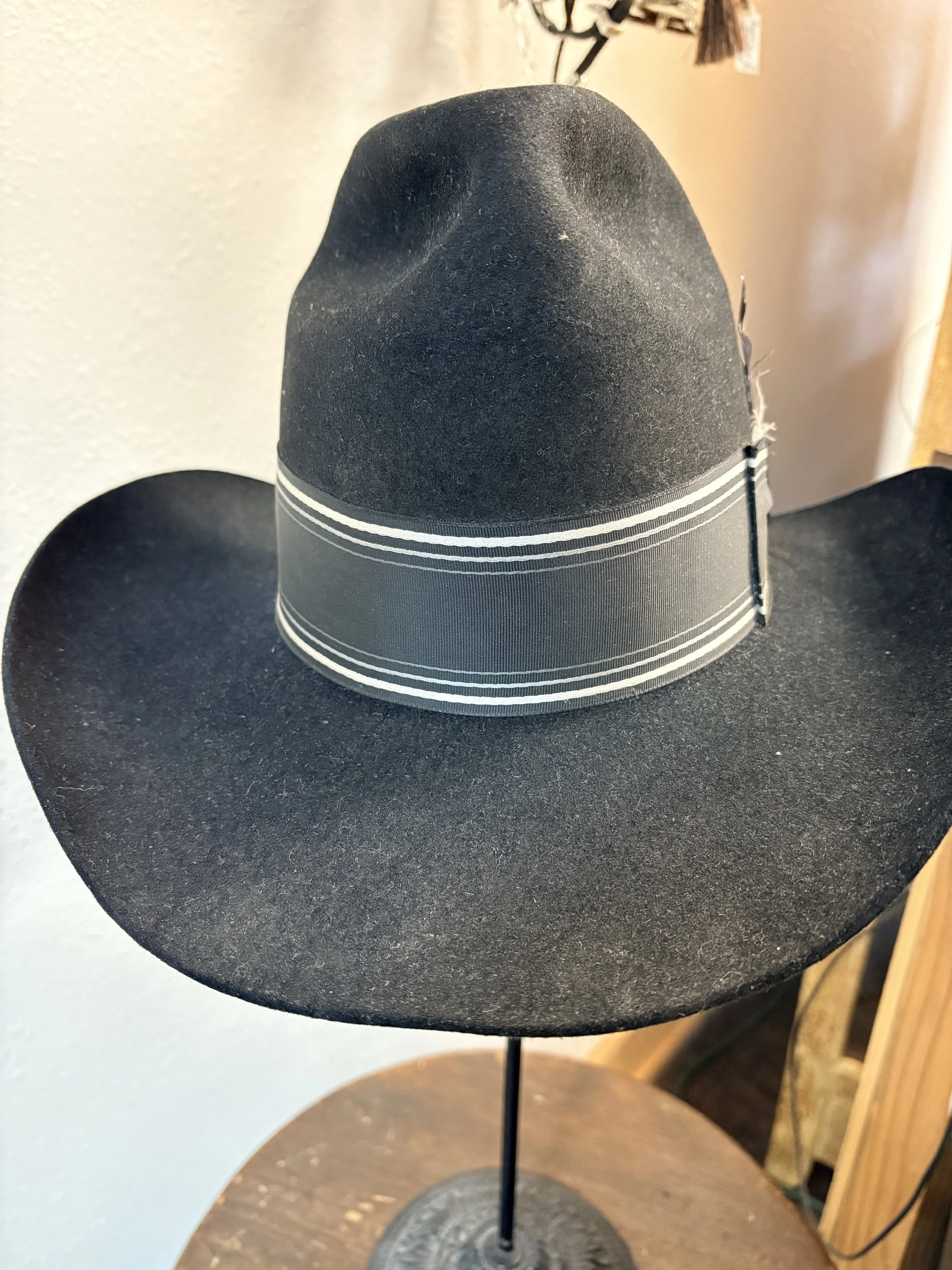 Black Resistol Stagecoach Cowboy Hat - western Classic